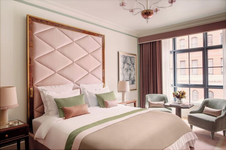 Room 10 of 61