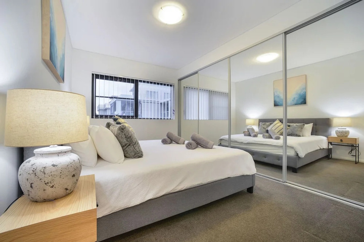 Room 2 of 11