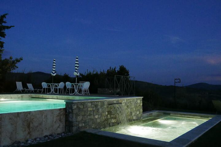 Pool Hotel
