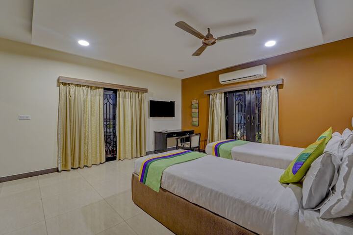Room 19 of 32