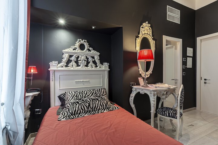 Room 54 of 208