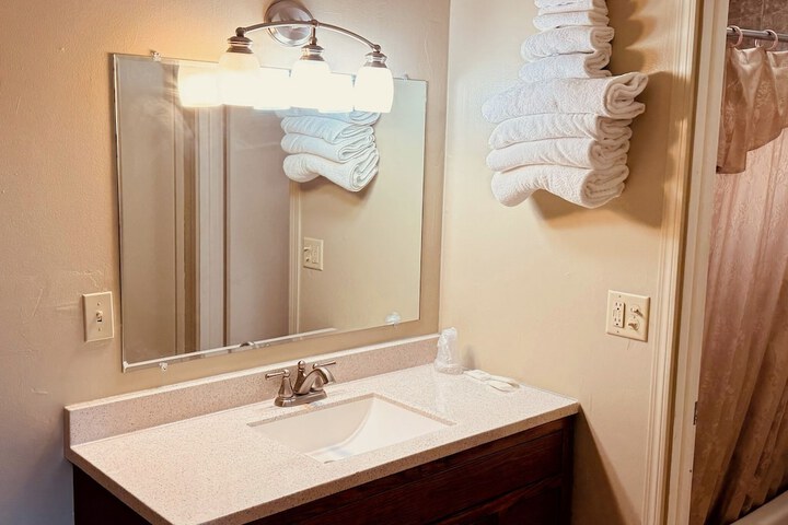 Room 14 of 24