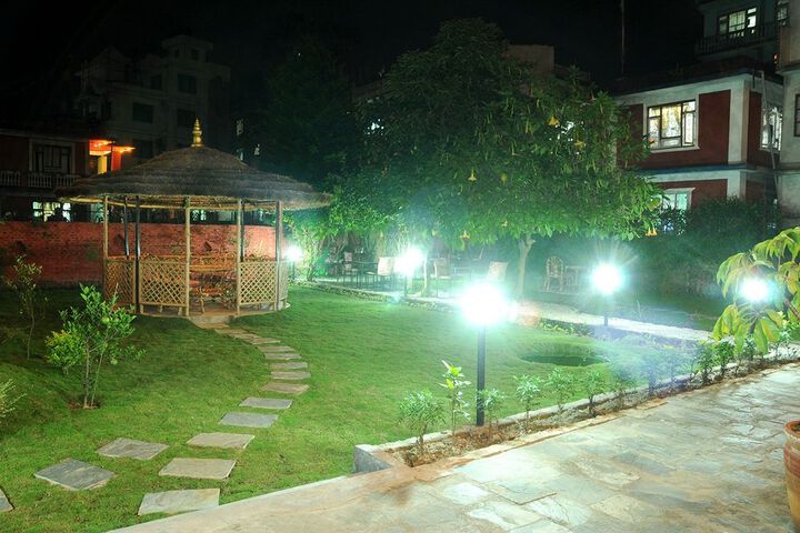 Hotel Exterior 9 of 58