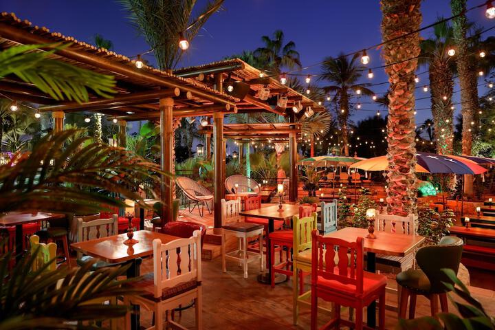 Dining 130 of 166