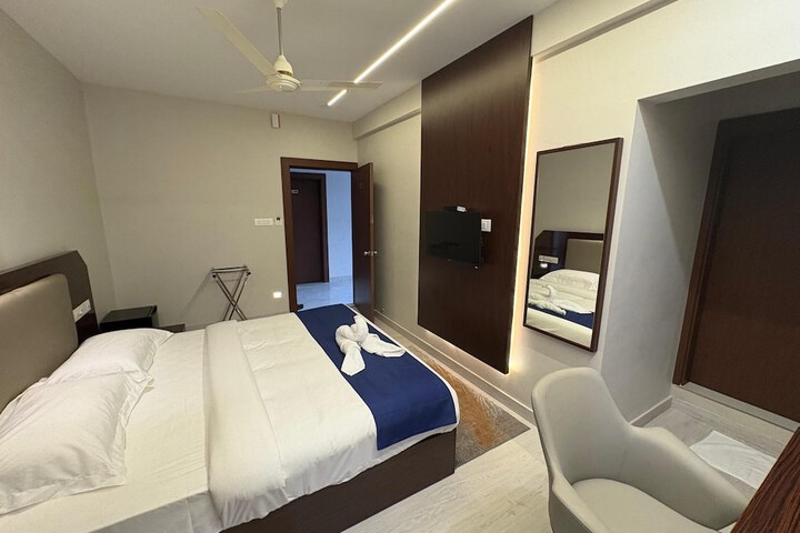 Room 13 of 72