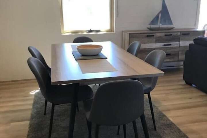 Room 194 of 348