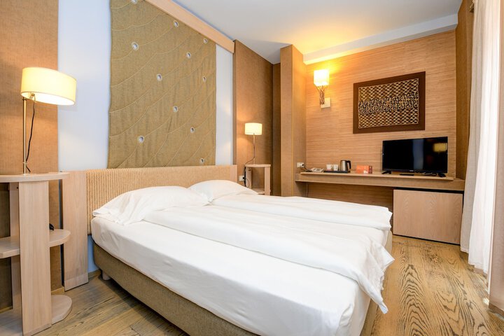 Room 56 of 164