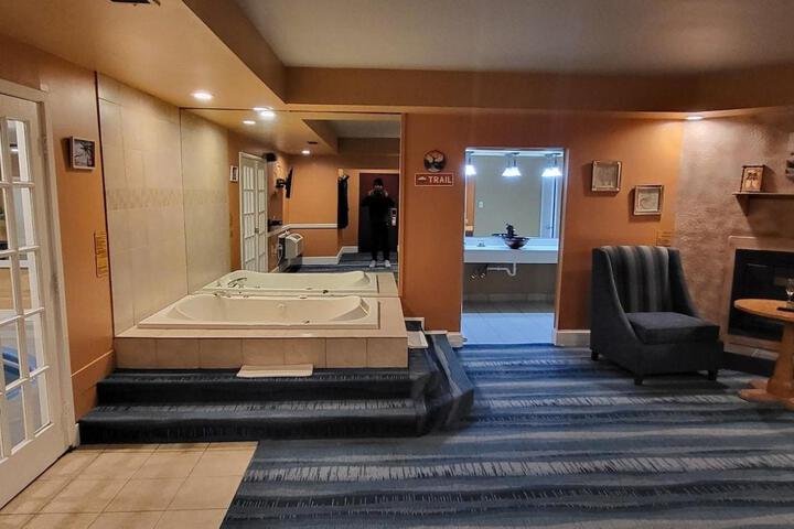 Room 278 of 284
