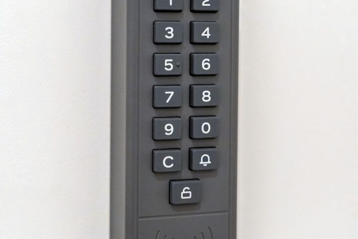 Room 3 of 39