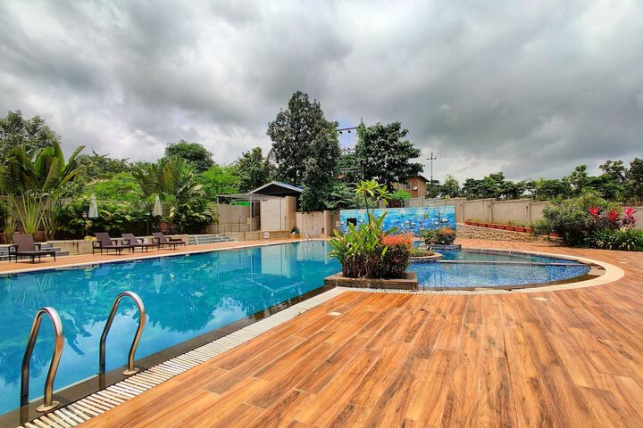 Pool 59 of 93
