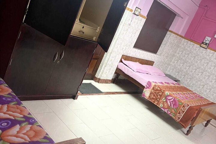 Room 15 of 22