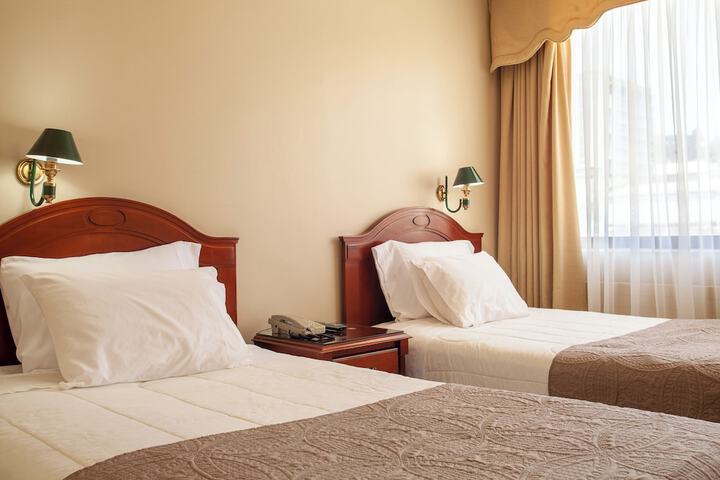 Room 25 of 48