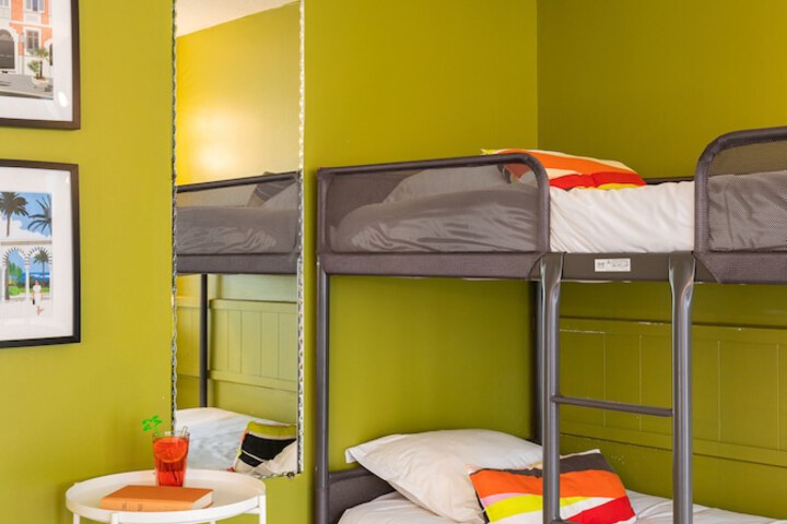 Room 8 of 29