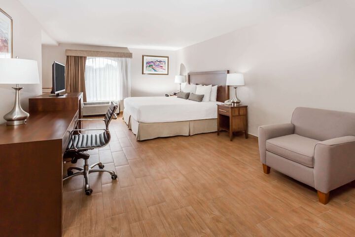 Room 13 of 31