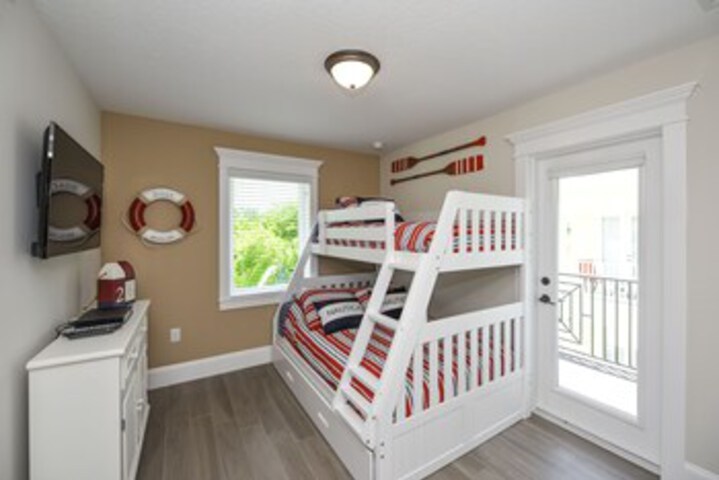 Room 12 of 14