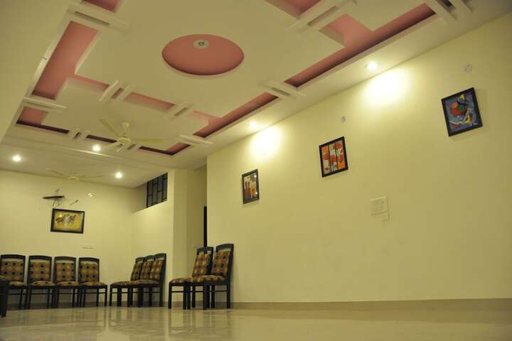 Ballroom/Hall 27 of 36