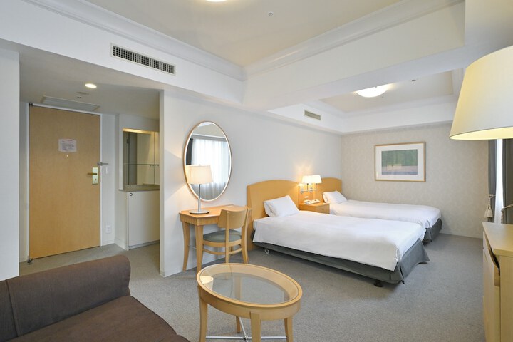 Room 15 of 92