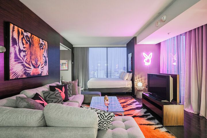 Room 255 of 484
