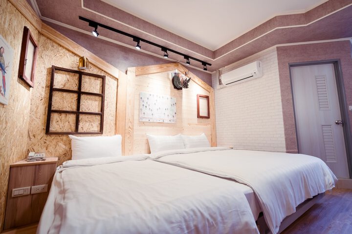 Room 26 of 232