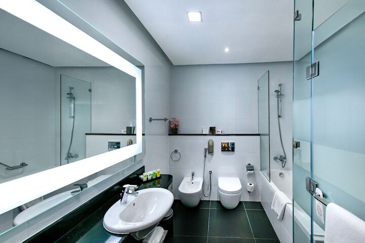 Room 40 of 114