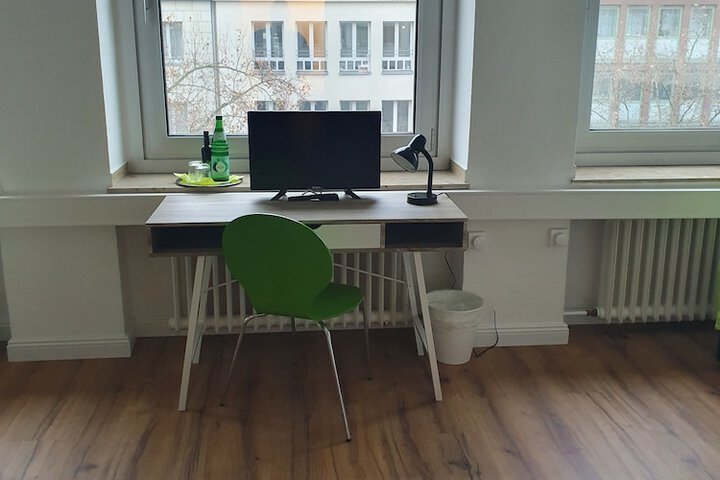 Room 12 of 30