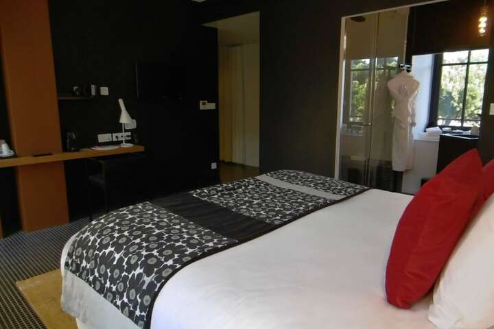Room 33 of 101