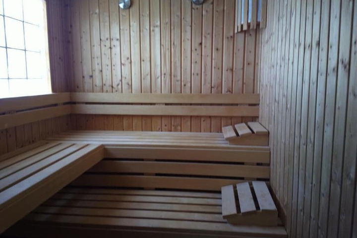 Room 46 of 142