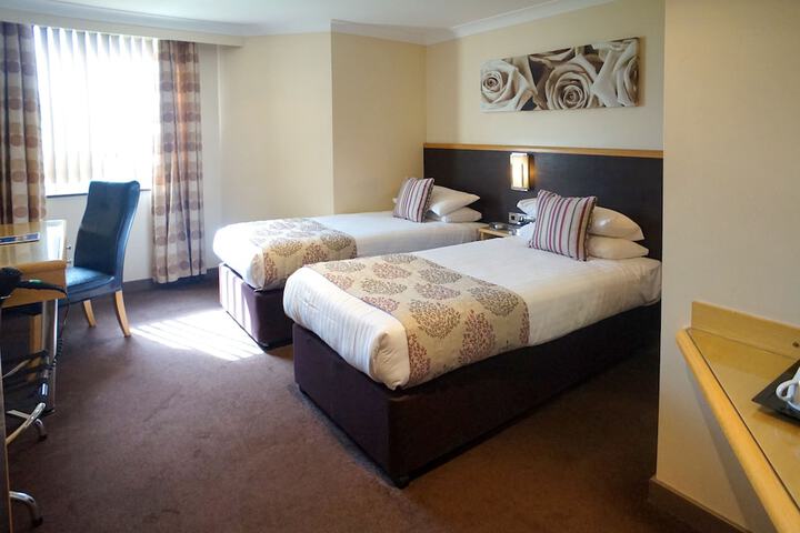 Room 9 of 43