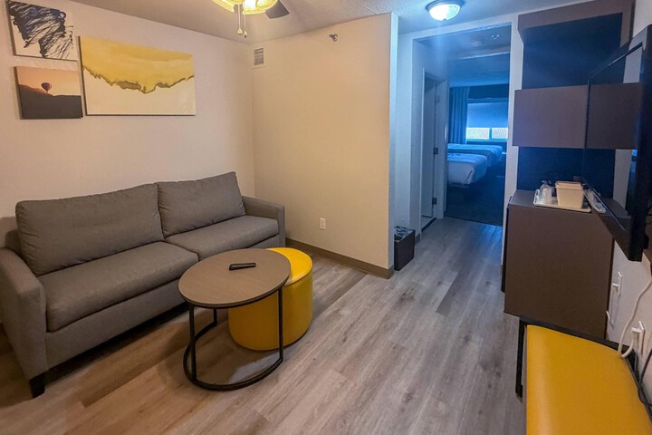 Room 25 of 53