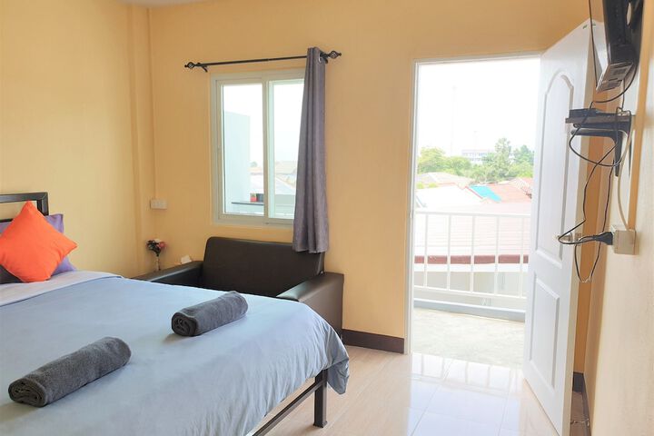Room 19 of 48