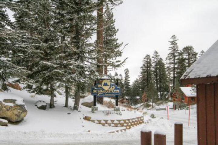 Mammoth Ski & Racquet Club #28