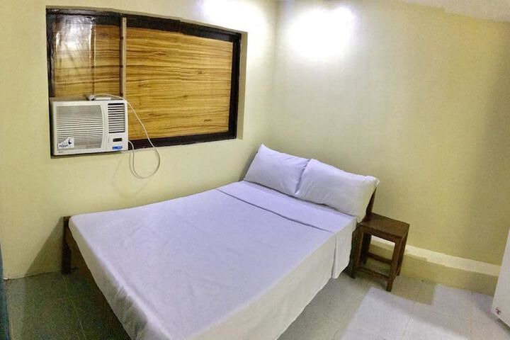 Room 14 of 24