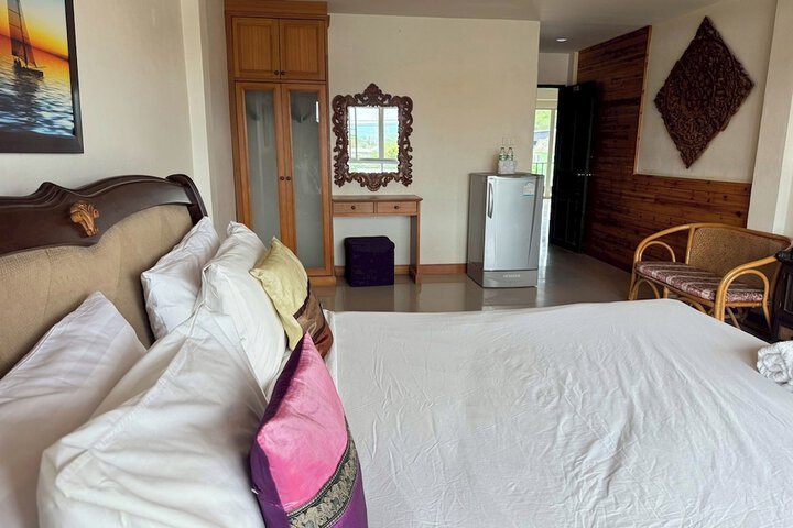 Room 28 of 121