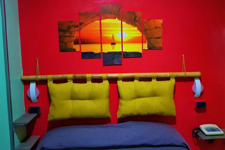 Room 26 of 63