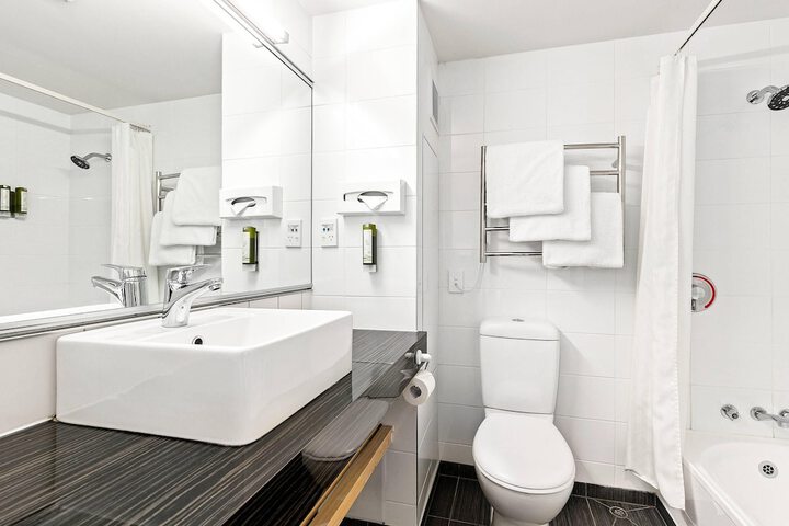 Room 40 of 114