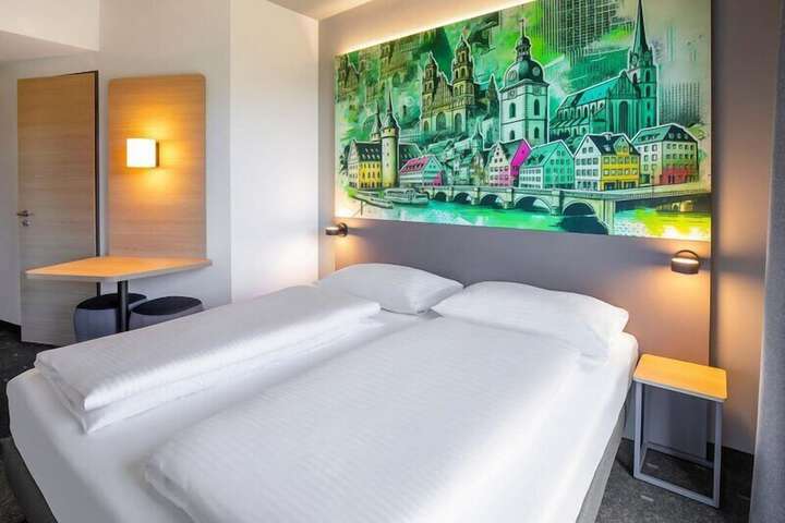 Room 2 of 24