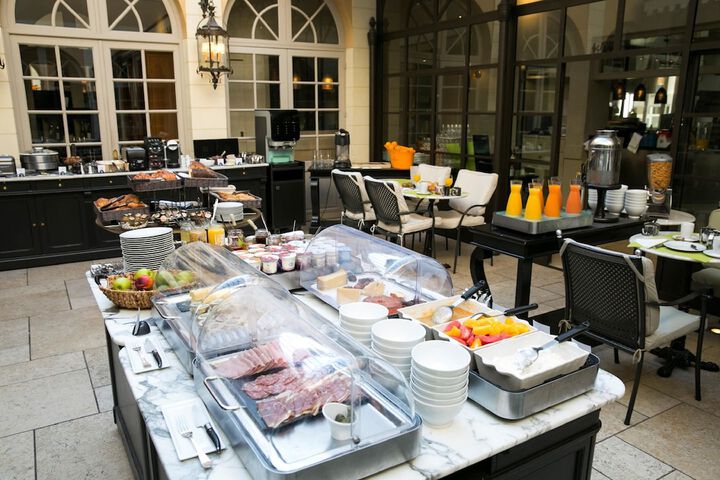 Breakfast/Coffee Service 58 of 83
