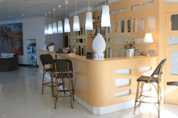 Hotel Interior 11 of 27