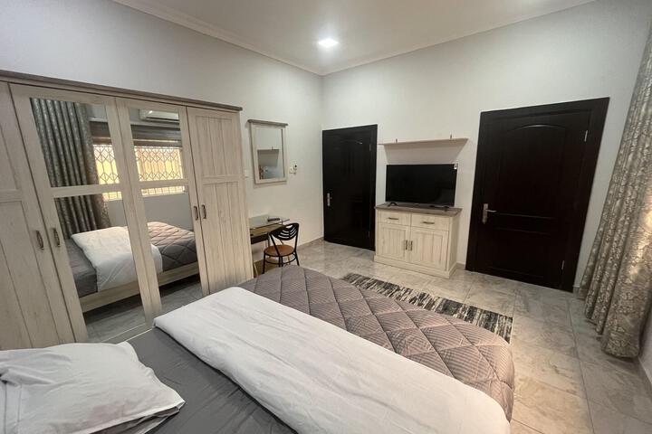 Room 15 of 28