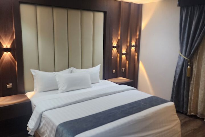 Room 29 of 80