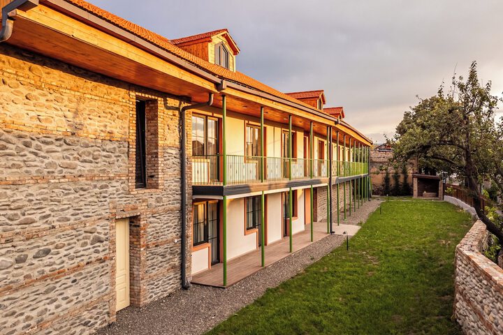 Hotel 70 of 72