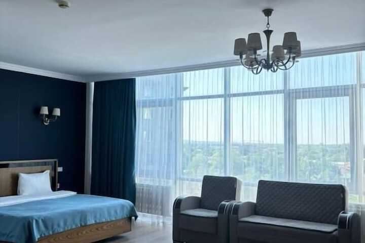 Room 2 of 9