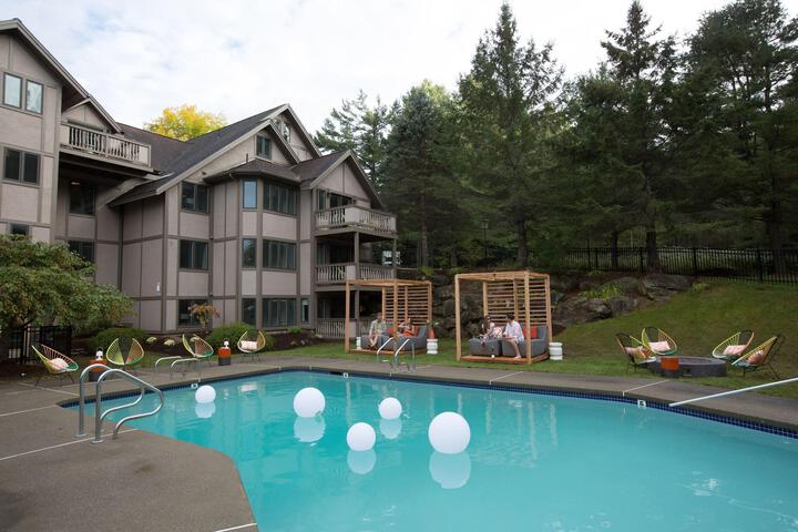 Pool 19 of 43