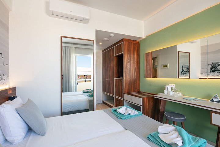 Room 62 of 171