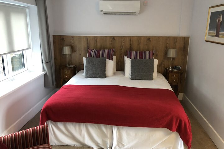 Room 6 of 58
