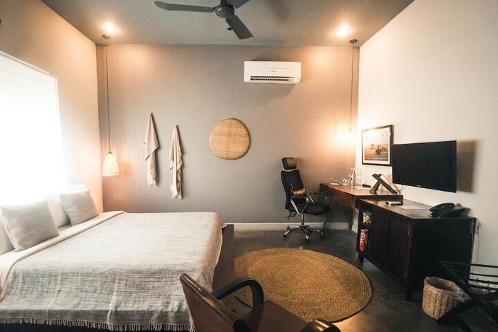 Room 20 of 129