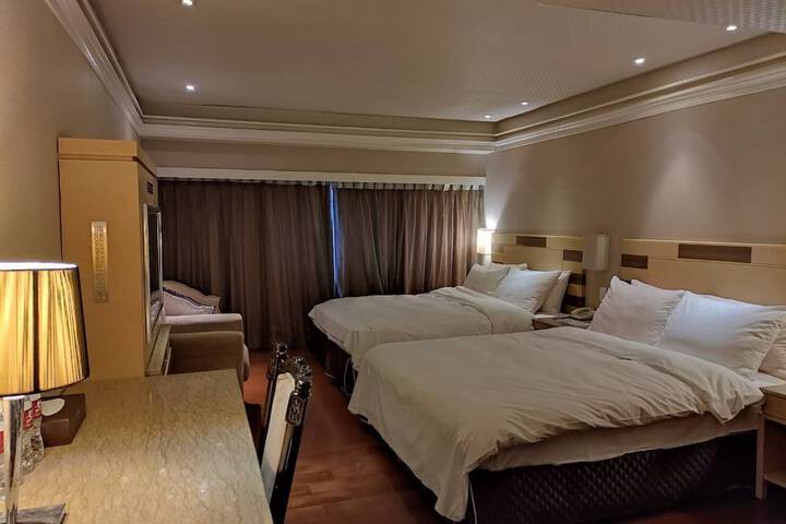Room 21 of 30