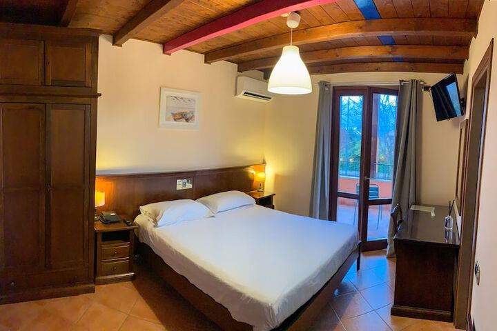 Room 21 of 57