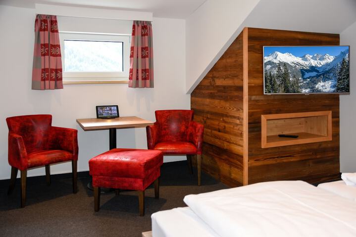 Room 6 of 54