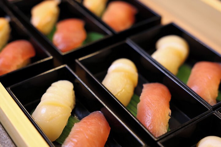 Dining 69 of 102